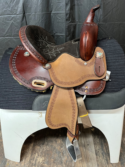 15" Wide Fit Alice Daisetta Border Barrel Saddle by Circe Y Saddlery